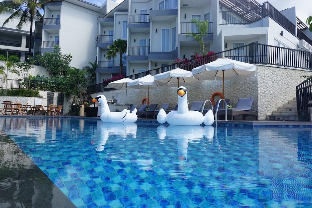 Swiss-Belinn Лувук Экстерьер фото